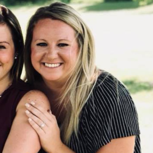 Meet your Posher, Christen - Picture 1 of 1